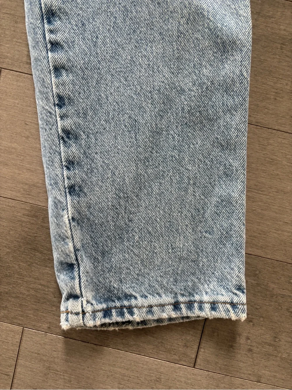 Vintage Tommy Hilfiger High-Rise Light Blue Denim Jeans - Picture 9 of 15